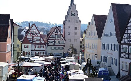 Herzlich Willkommen beim Josefsmarkt in Monheim